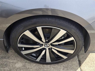 2022 Nissan Altima 2.5 SR Sedan