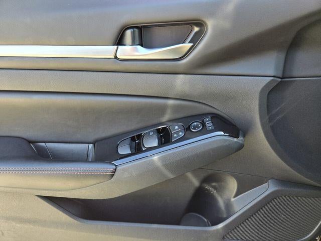 2024 Nissan Altima 2.5 SR Sedan