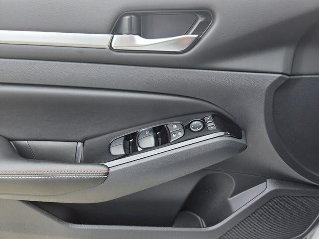 2024 Nissan Altima 2.5 SR Sedan