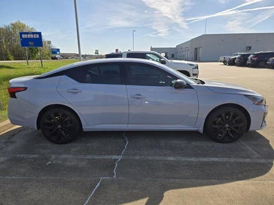 2023 Nissan Altima 2.5 SR AWD Sedan