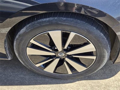 2022 Nissan Altima 2.5 SV Sedan