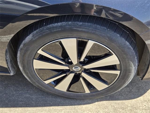 2022 Nissan Altima 2.5 SV Sedan