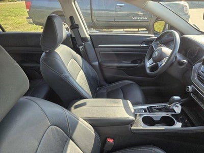 2024 Nissan Altima 2.5 SL Sedan