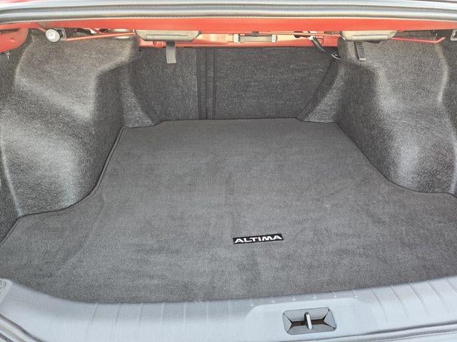 2025 Nissan Altima SL FWD