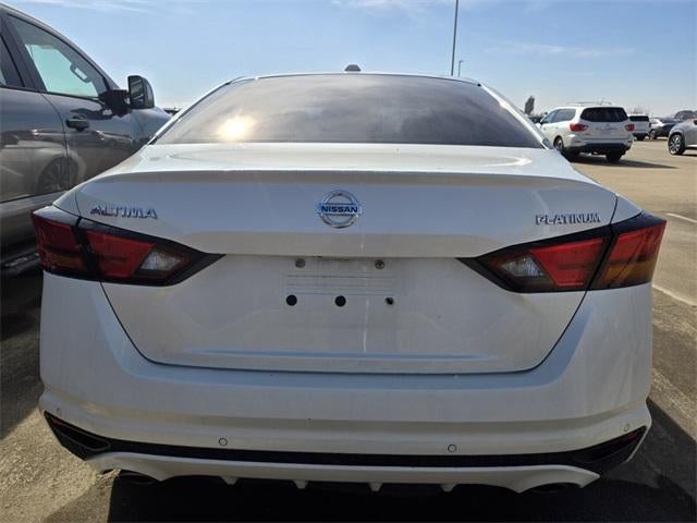 2019 Nissan Altima 2.5 Platinum Sedan