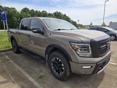 2021 Nissan Titan 4x4 Crew Cab PRO-4X