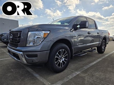 2024 Nissan Titan 4x4 Crew Cab SV