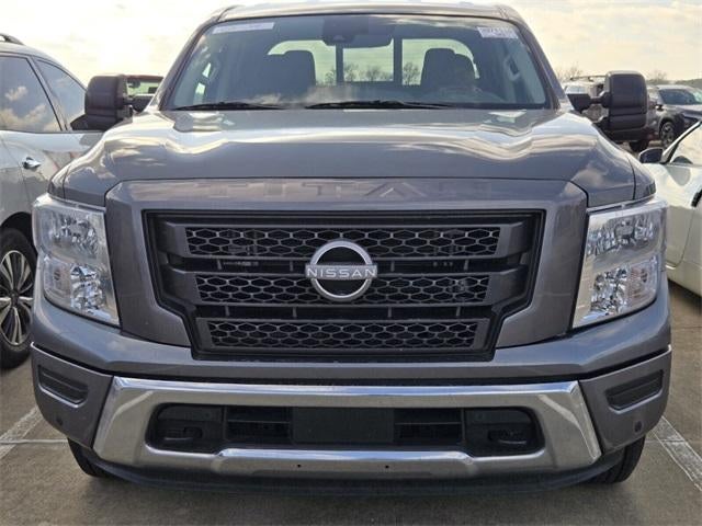 2024 Nissan Titan 4x4 Crew Cab SV