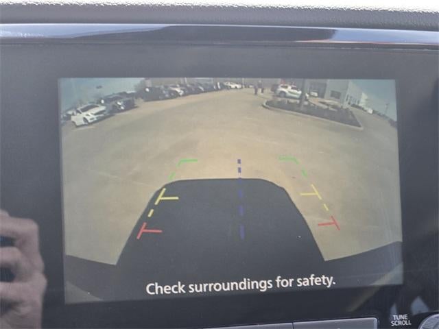 2024 Nissan Titan 4x4 Crew Cab SV