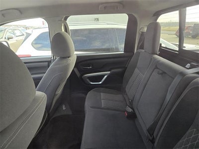 2024 Nissan Titan 4x4 Crew Cab SV