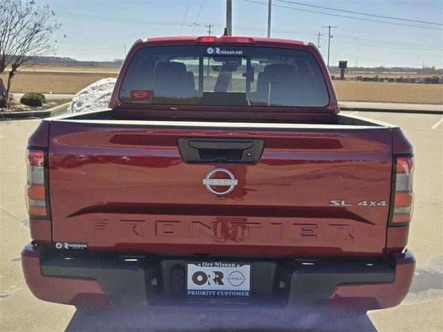 2024 Nissan Frontier Crew Cab 4x4 SL