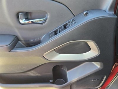 2024 Nissan Frontier Crew Cab 4x4 SL