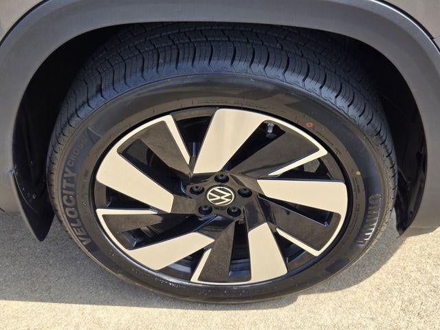 2024 Volkswagen Atlas Cross Sport 2.0T SE w/Technology FWD