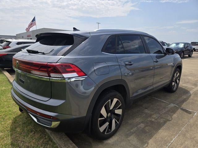 2024 Volkswagen Atlas Cross Sport 2.0T SE w/Technology FWD