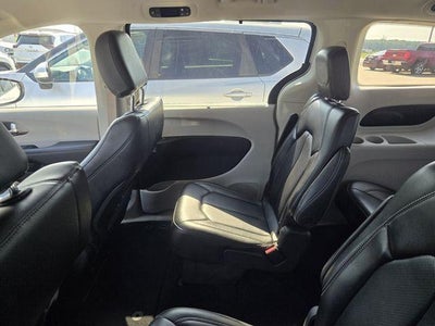 2023 Chrysler Pacifica Touring L FWD