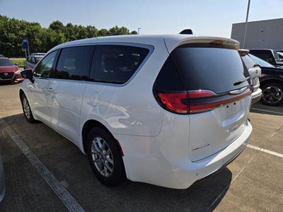 2023 Chrysler Pacifica Touring L FWD