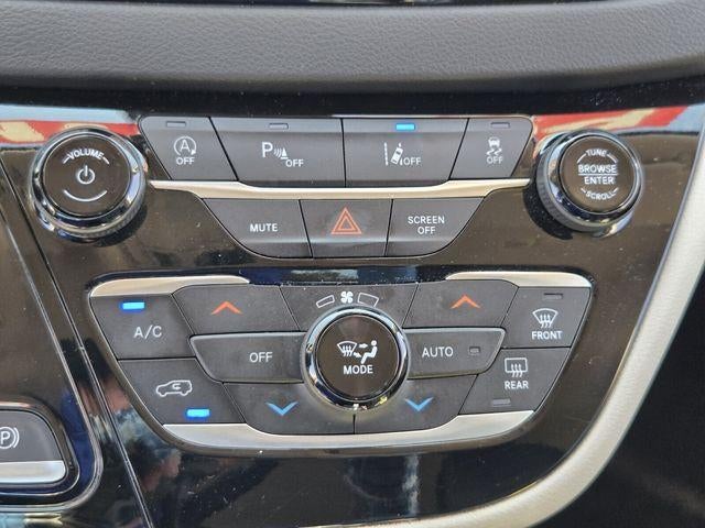 2023 Chrysler Pacifica Touring L FWD