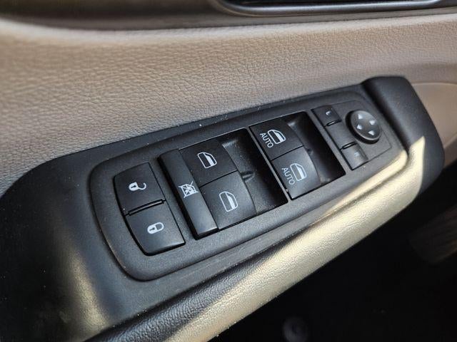 2023 Chrysler Pacifica Touring L FWD