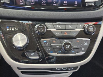 2023 Chrysler Pacifica Touring L FWD