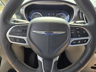 2023 Chrysler Pacifica Touring L FWD