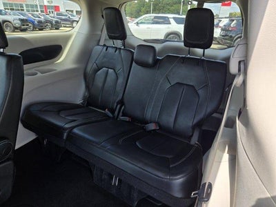 2023 Chrysler Pacifica Touring L FWD