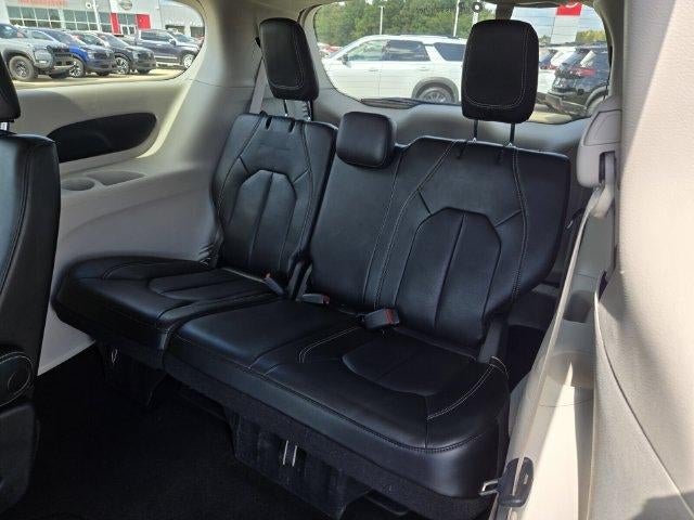 2023 Chrysler Pacifica Touring L FWD