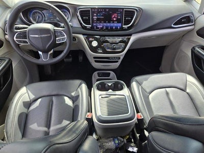 2023 Chrysler Pacifica Touring L FWD