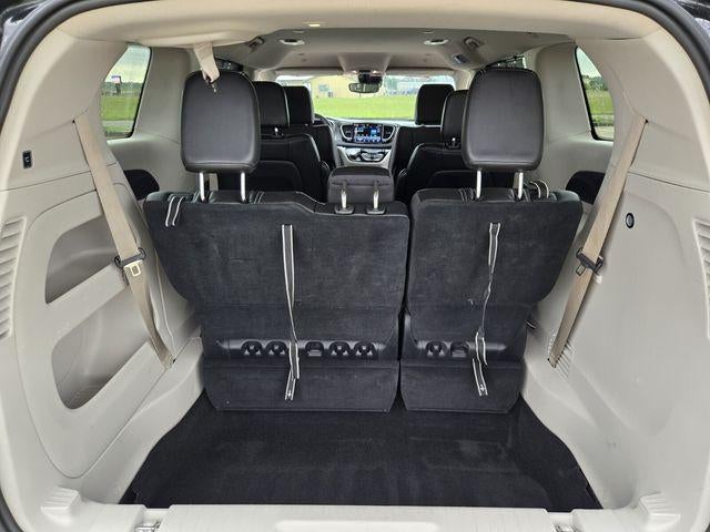2023 Chrysler Pacifica Touring L FWD