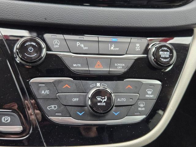 2023 Chrysler Pacifica Touring L FWD