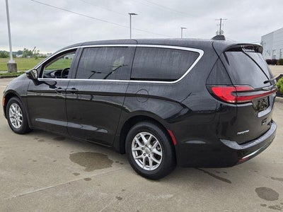 2023 Chrysler Pacifica Touring L FWD