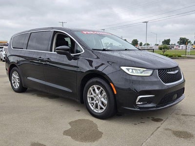 2023 Chrysler Pacifica Touring L FWD