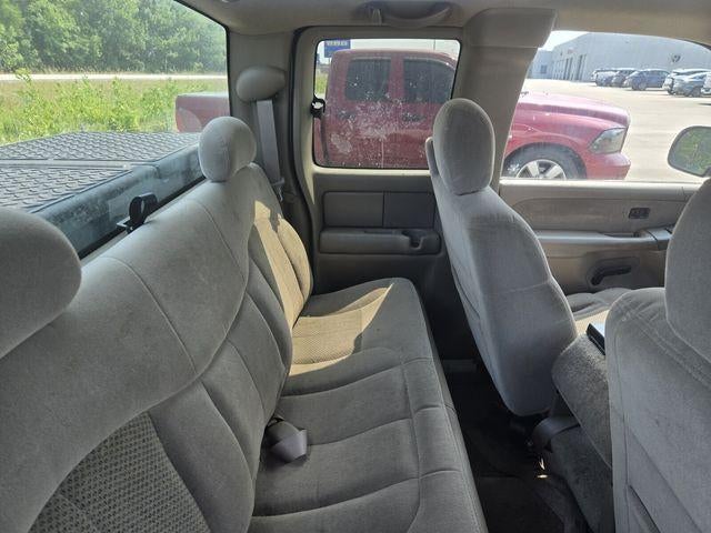 2002 Chevrolet Silverado 1500 LS