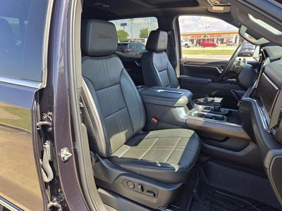 2022 Chevrolet Silverado 1500 Crew Cab Short Box 4-Wheel Drive High Country