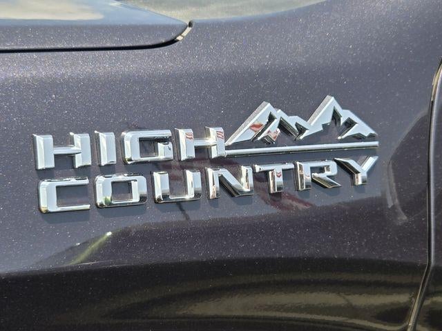 2022 Chevrolet Silverado 1500 Crew Cab Short Box 4-Wheel Drive High Country