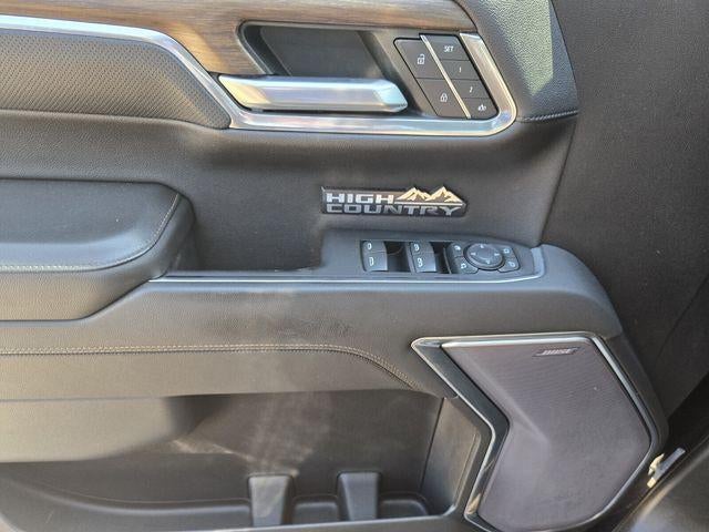 2022 Chevrolet Silverado 1500 Crew Cab Short Box 4-Wheel Drive High Country
