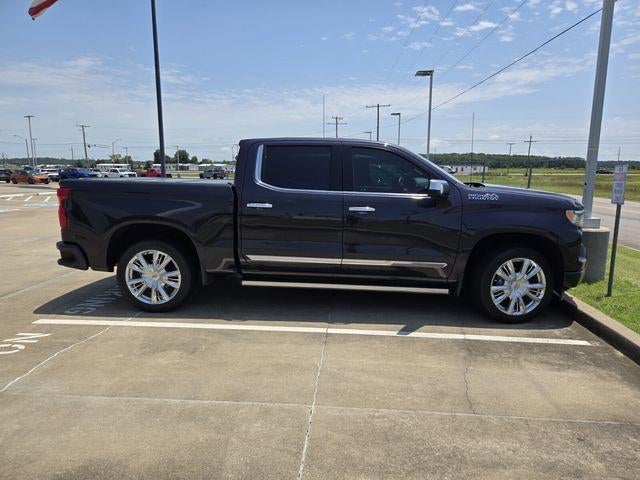 2022 Chevrolet Silverado 1500 Crew Cab Short Box 4-Wheel Drive High Country