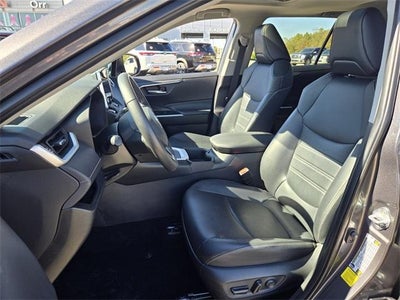 2024 Toyota RAV4 XLE Premium FWD (Natl)