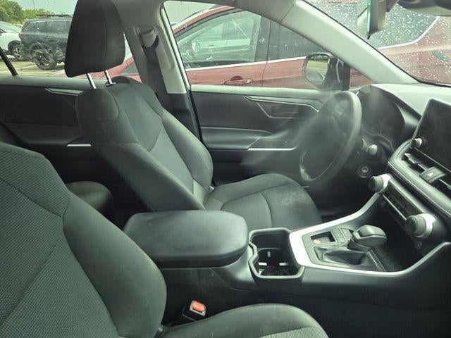 2024 Toyota RAV4 LE FWD (GS)