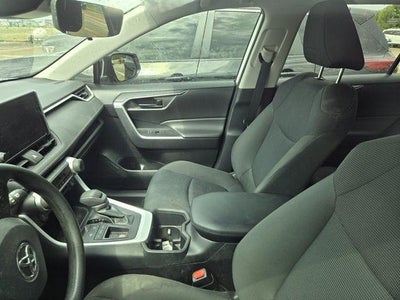 2024 Toyota RAV4 LE FWD (GS)