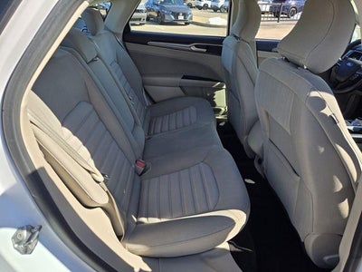 2017 Ford Fusion SE FWD