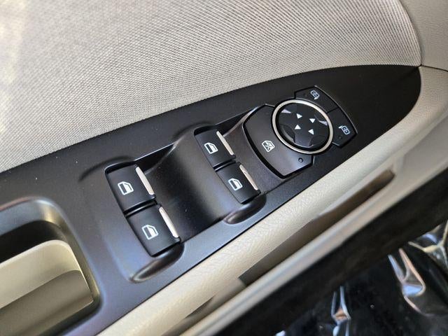 2017 Ford Fusion SE FWD