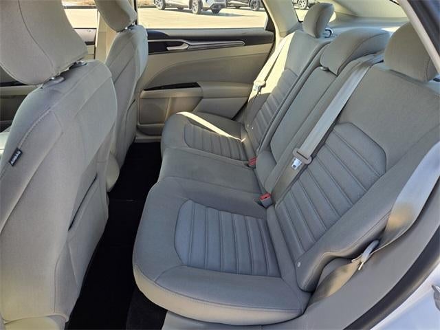 2017 Ford Fusion SE FWD