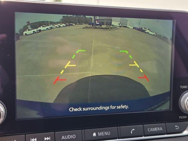 2024 Nissan Sentra SV CVT