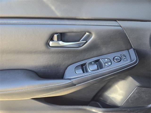 2024 Nissan Sentra SV CVT