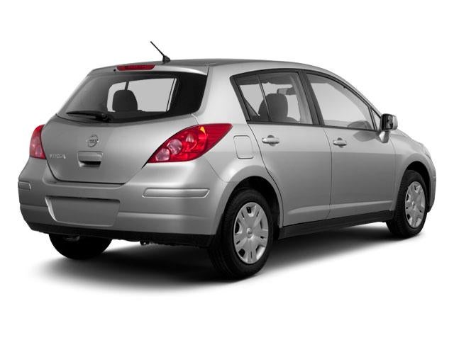 2011 Nissan Versa 5dr HB I4 Auto 1.8 S