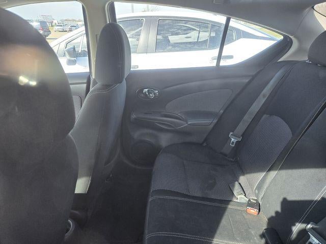 2015 Nissan Versa 4dr Sdn CVT 1.6 SV