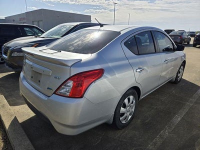 2015 Nissan Versa 4dr Sdn CVT 1.6 SV