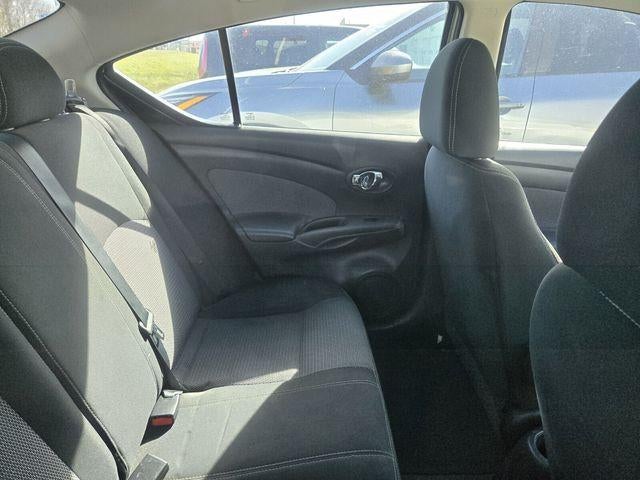 2015 Nissan Versa 4dr Sdn CVT 1.6 SV