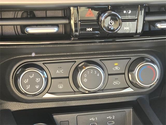 2025 Nissan Kicks SV FWD