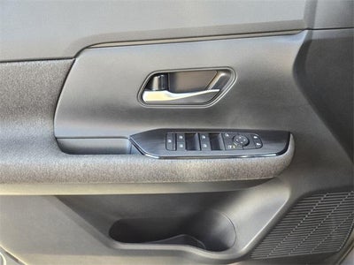 2025 Nissan Kicks SV FWD